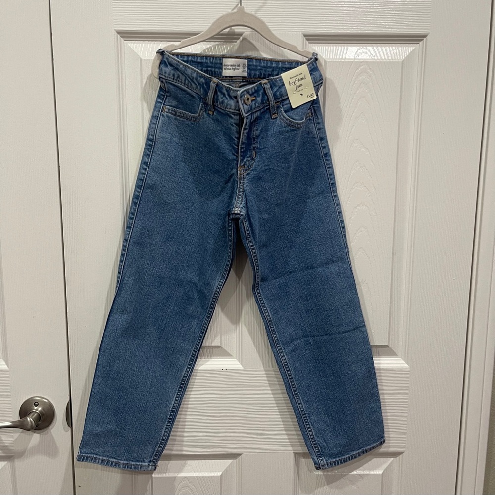 Abercrombie Kids 11/12 Short Boyfriend Jeans Mid Rise